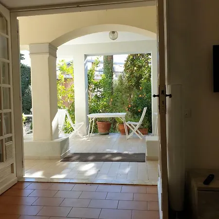 409 Corso Degli Inglesi